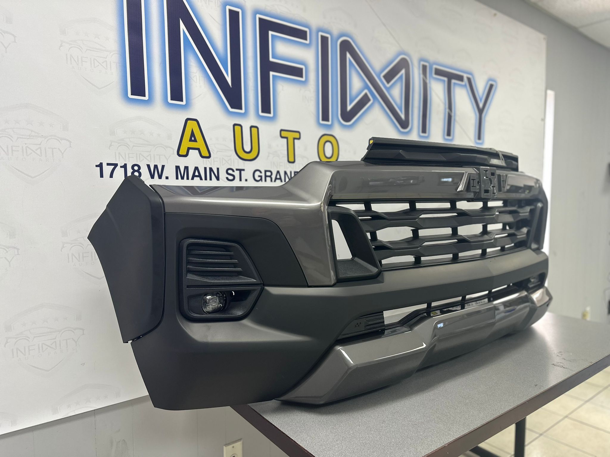 2023-2024 Chevrolet Colorado Front Bumper Assembly - Infinity Auto Parts 